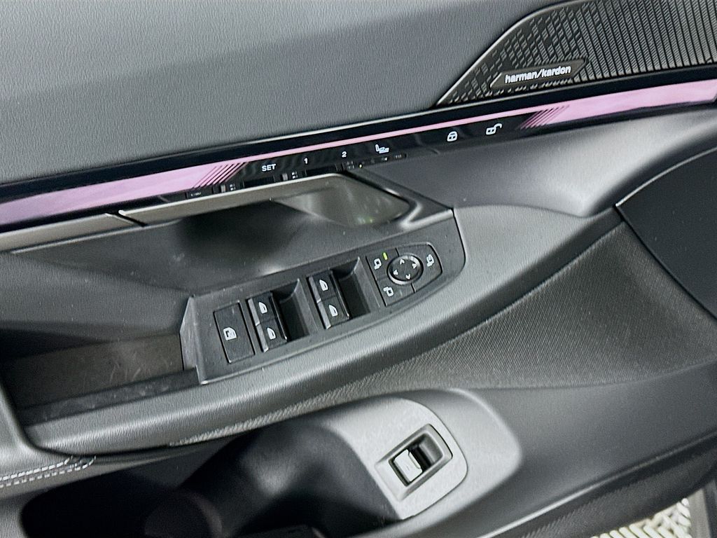 2024 Bmw i5 eDrive40 photo 17