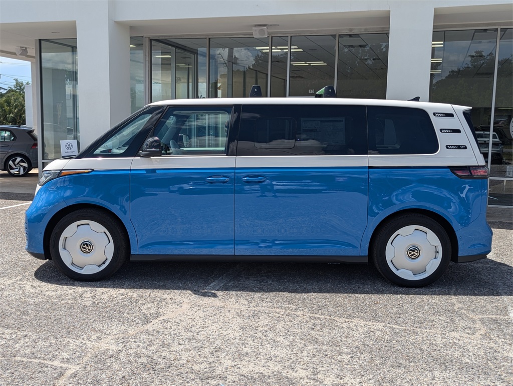 2025 Volkswagen ID. Buzz photo 2