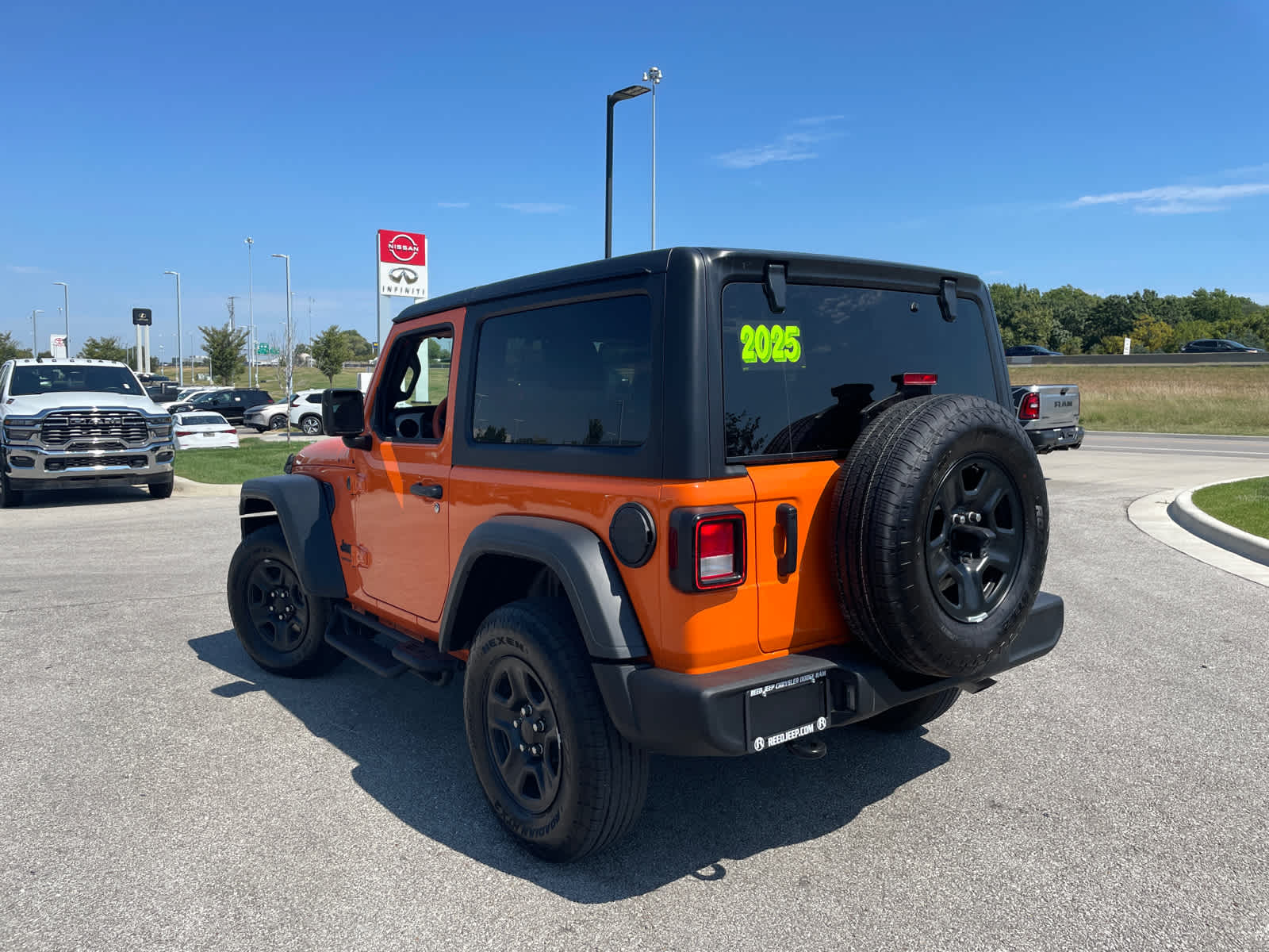 2025 Jeep Wrangler Sport photo 5