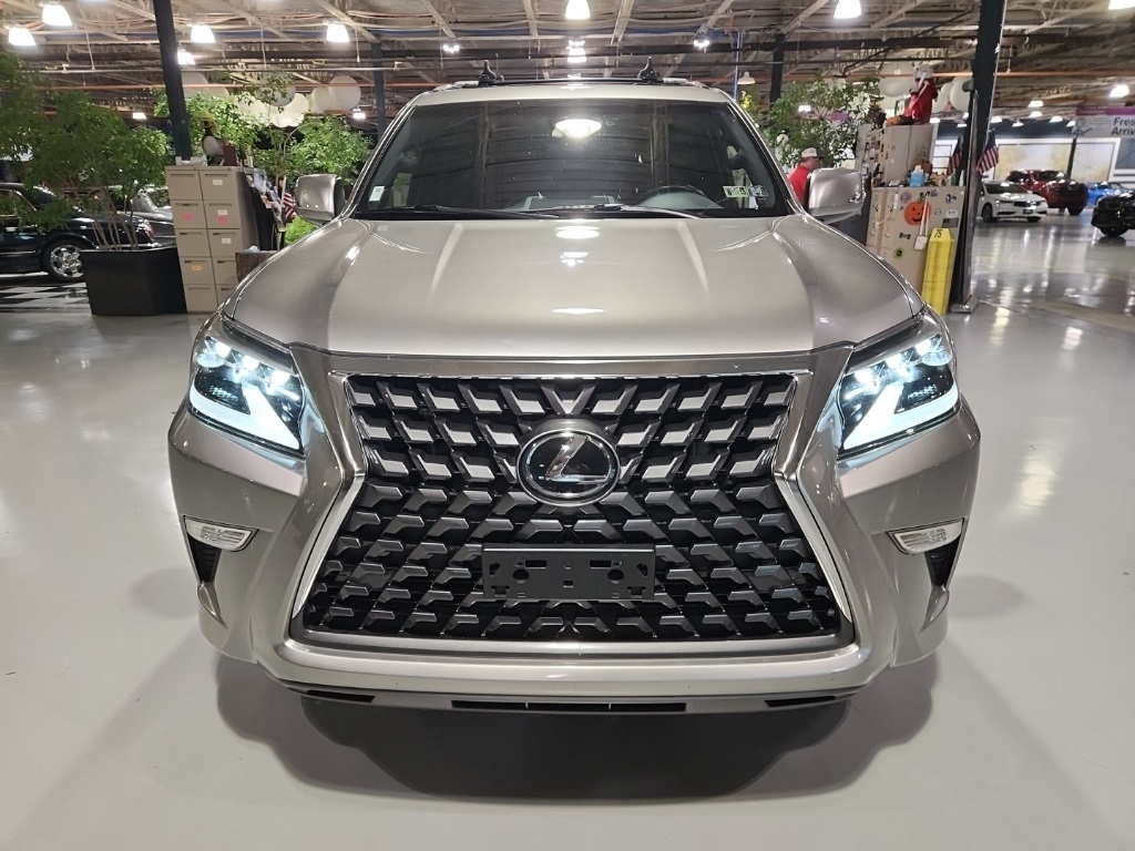 2020 Lexus GX 460 photo 2
