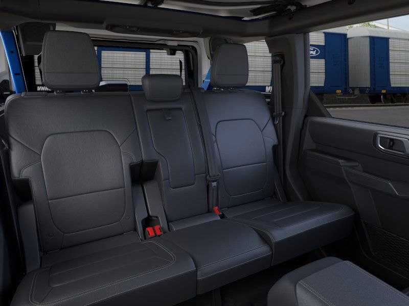 2025 Ford Bronco Badlands photo 11