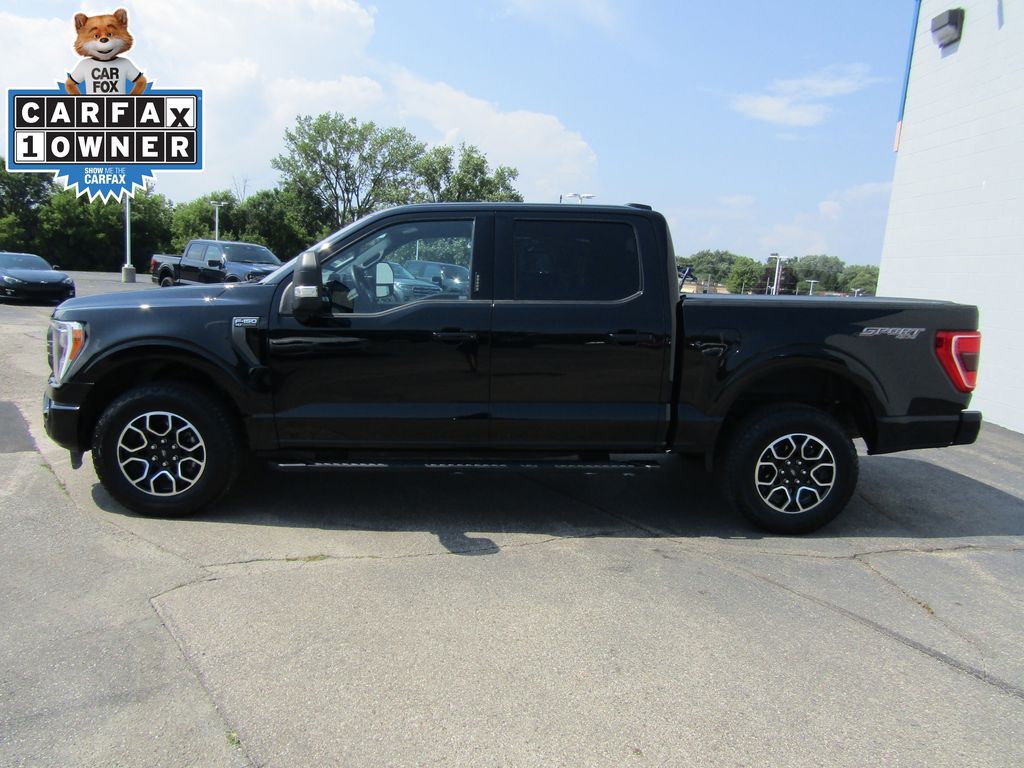 2023 Ford F-150 XLT photo 2