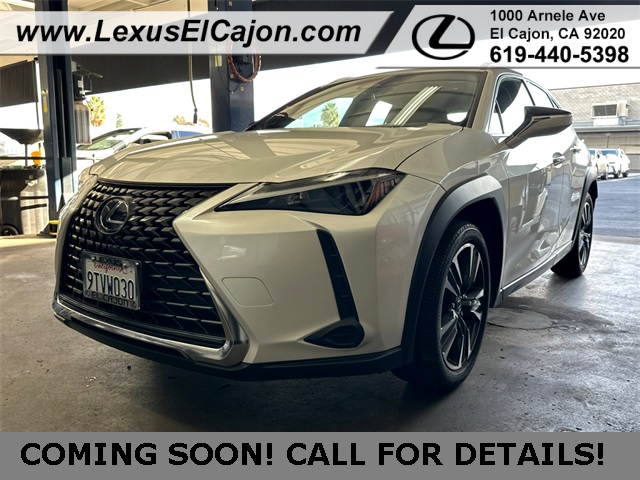 2025 Lexus UX Hybrid 300h's photo