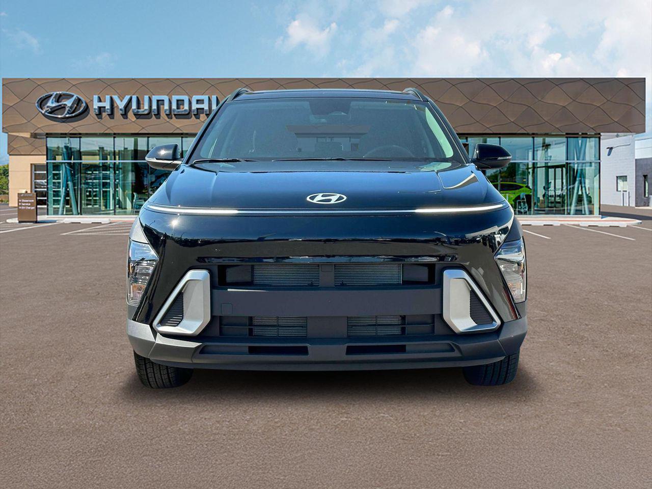 2025 Hyundai Kona SEL photo 3