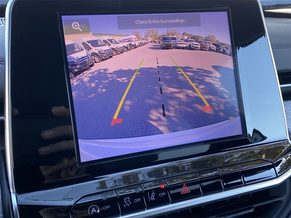 2025 Jeep Compass Latitude photo 17