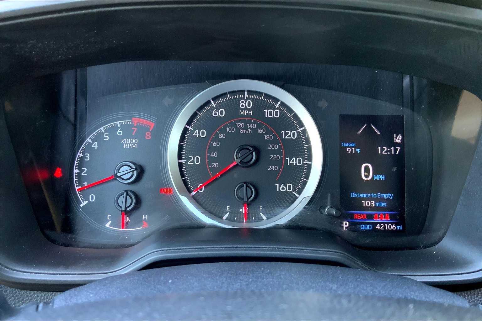 2022 Toyota Corolla Cross LE photo 22