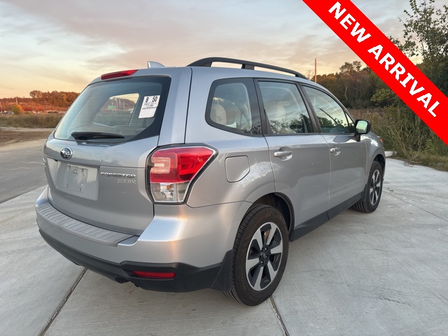 2017 Subaru Forester 2.5i photo 3