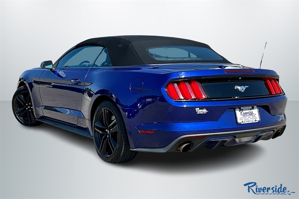 2016 Ford Mustang EcoBoost Premium photo 4
