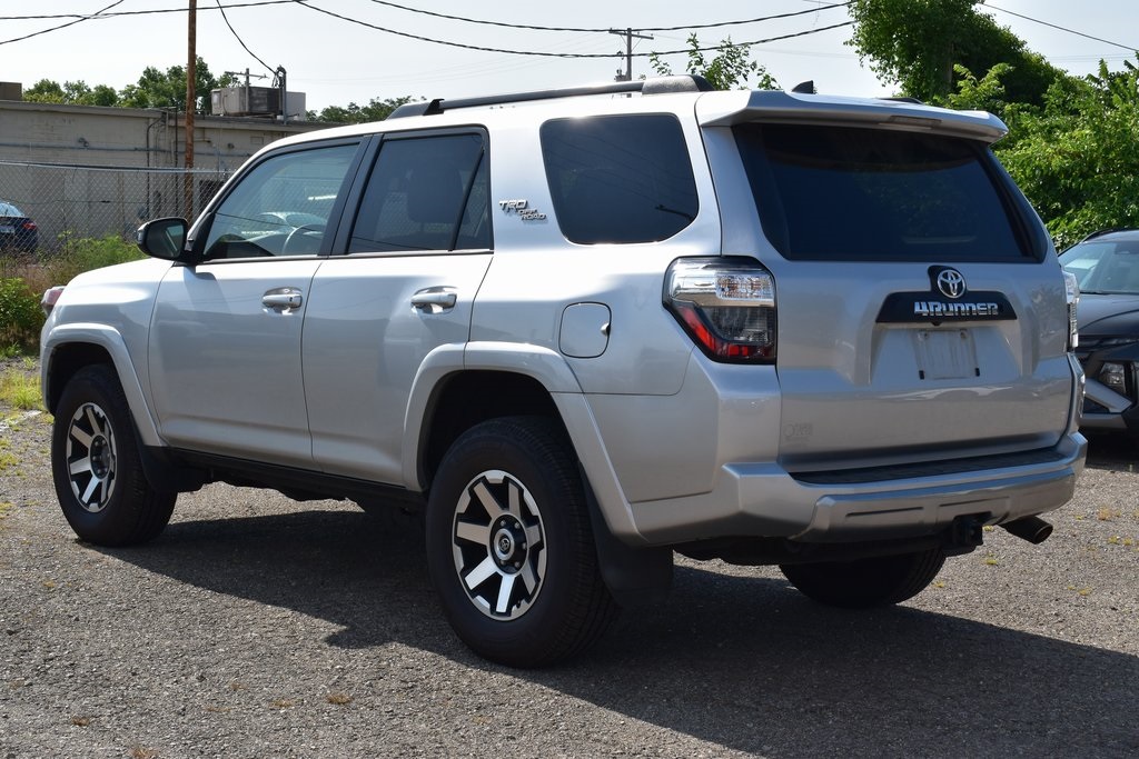 2020 Toyota 4Runner TRD Off-Road photo 6