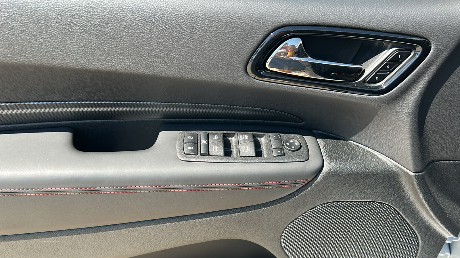 2025 Dodge Durango R/T Plus photo 13