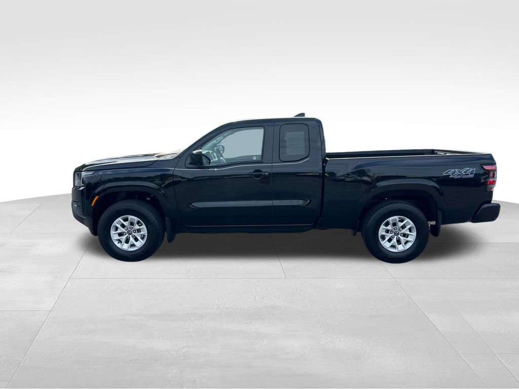 2024 Nissan Frontier SV photo 2