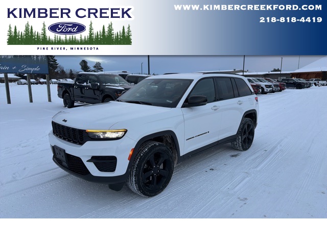 2023 Jeep Grand Cherokee Altitude's photo