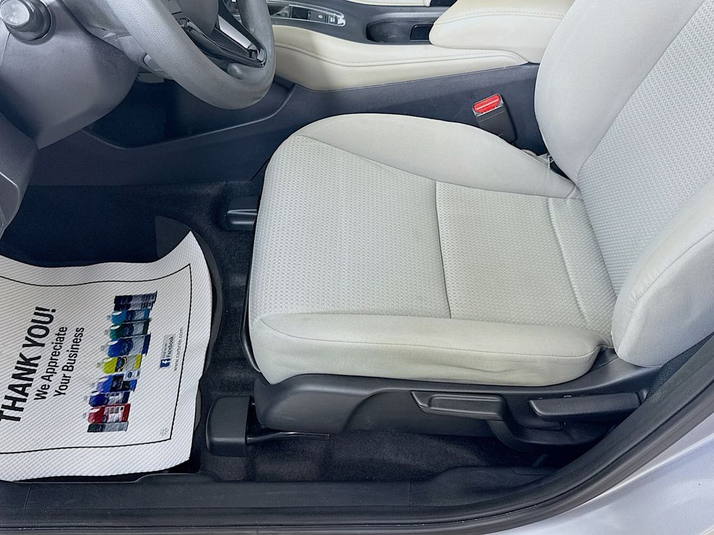 2021 Honda HR-V LX photo 17