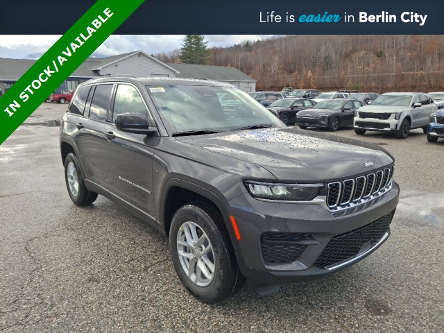 2025 Jeep Grand Cherokee Laredo's photo