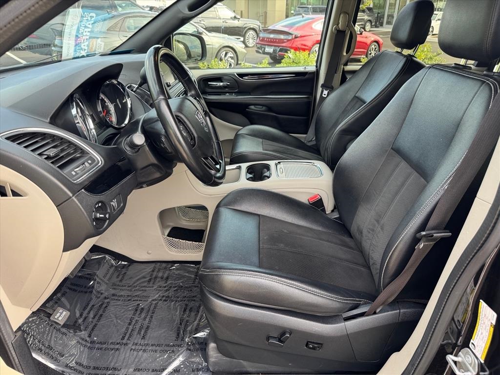 2020 Dodge Grand Caravan SXT photo 6