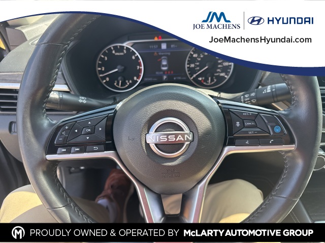 2023 Nissan Altima 2.5 SV photo 6