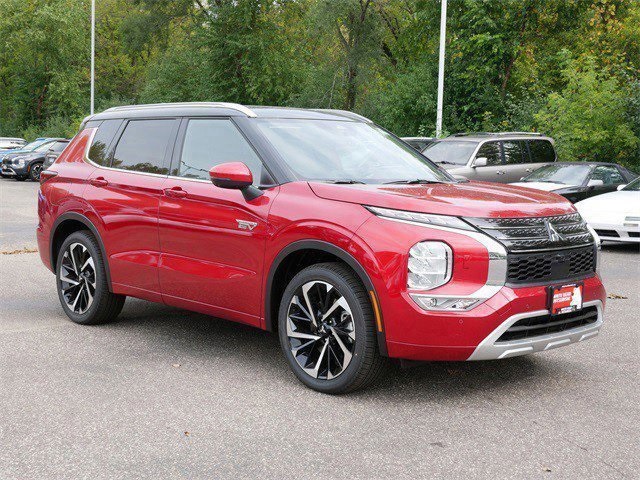 2025 Mitsubishi Outlander Plug-in Hybrid SEL's photo