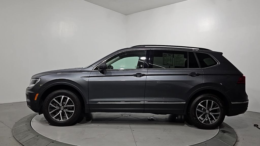 Used 2020 Volkswagen Tiguan SE with VIN 3VV2B7AXXLM035574 for sale in Roanoke, VA