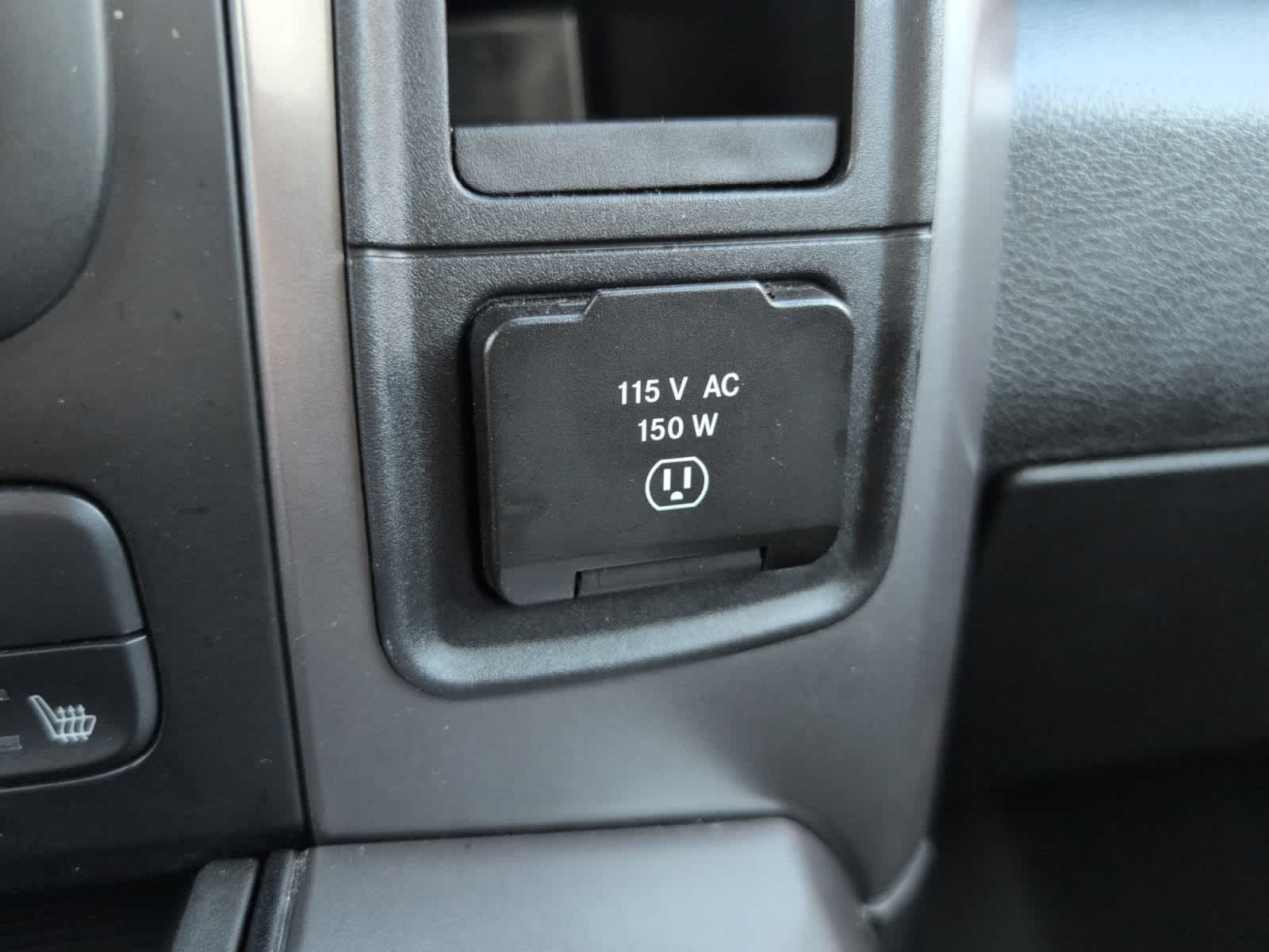 2022 Ram 1500 Classic Warlock photo 26