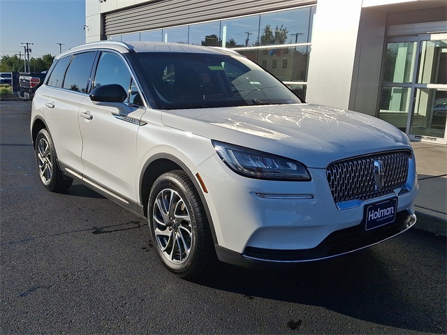 2022 Lincoln Corsair Standard photo 2