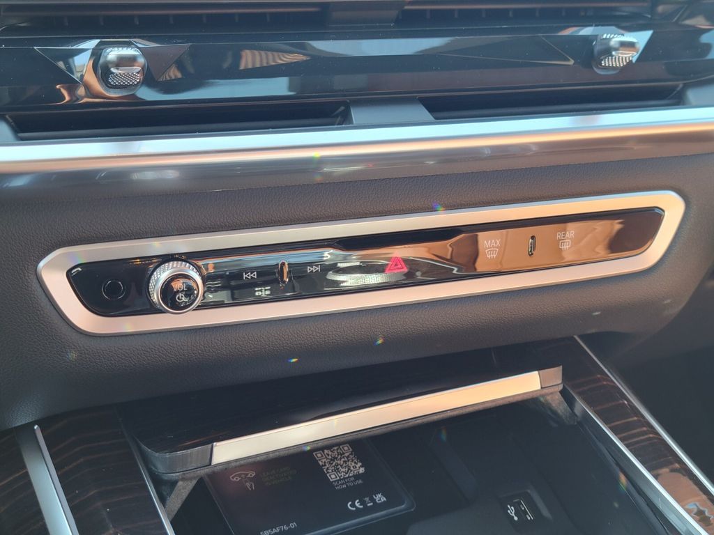 2026 Bmw X7 M60i photo 18