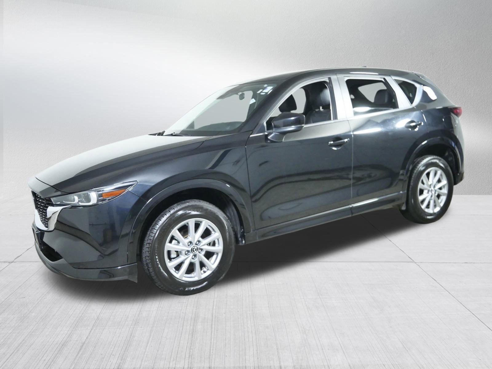 2025 Mazda CX-5 2.5 Select photo 3
