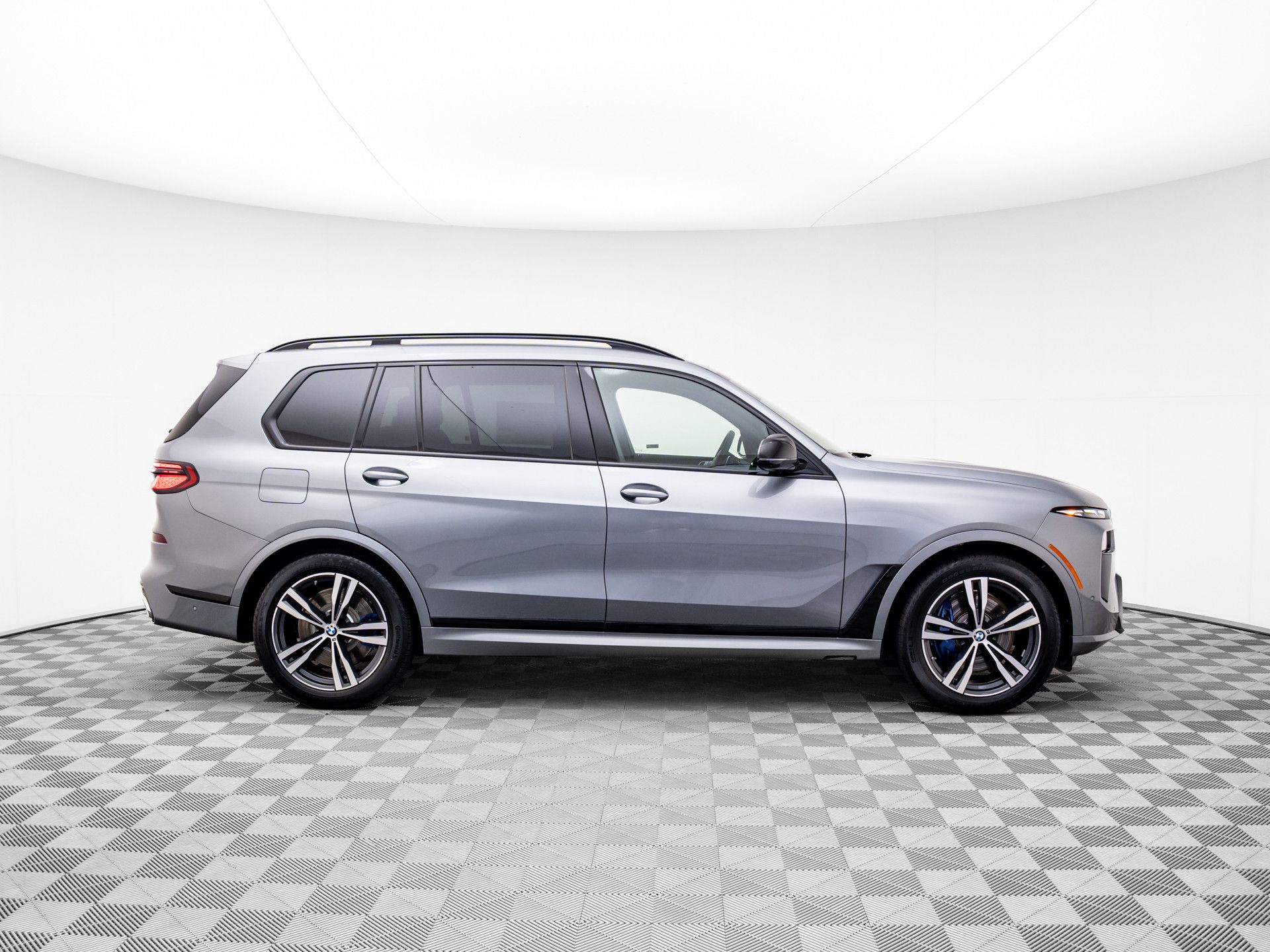 2025 Bmw X7 M60i photo 6
