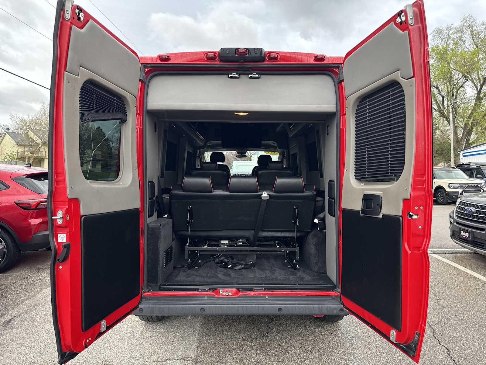 2019 Ram ProMaster 2500 Window Van photo 9