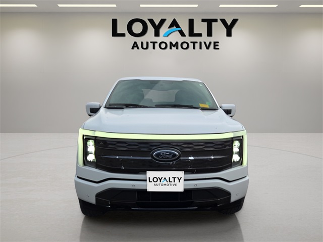 2023 Ford F-150 Lightning Platinum photo 8