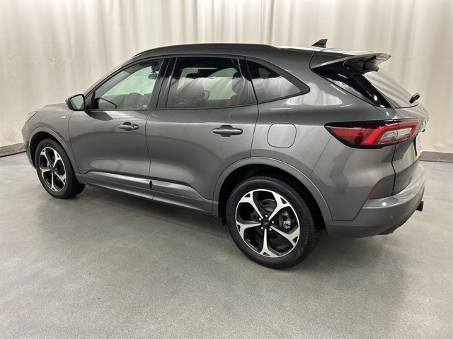 2023 Ford Escape ST-Line Select photo 3