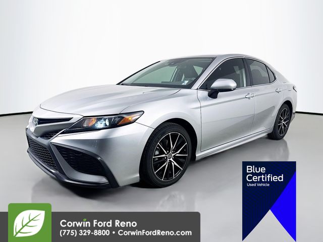 2021 Toyota Camry SE photo 3