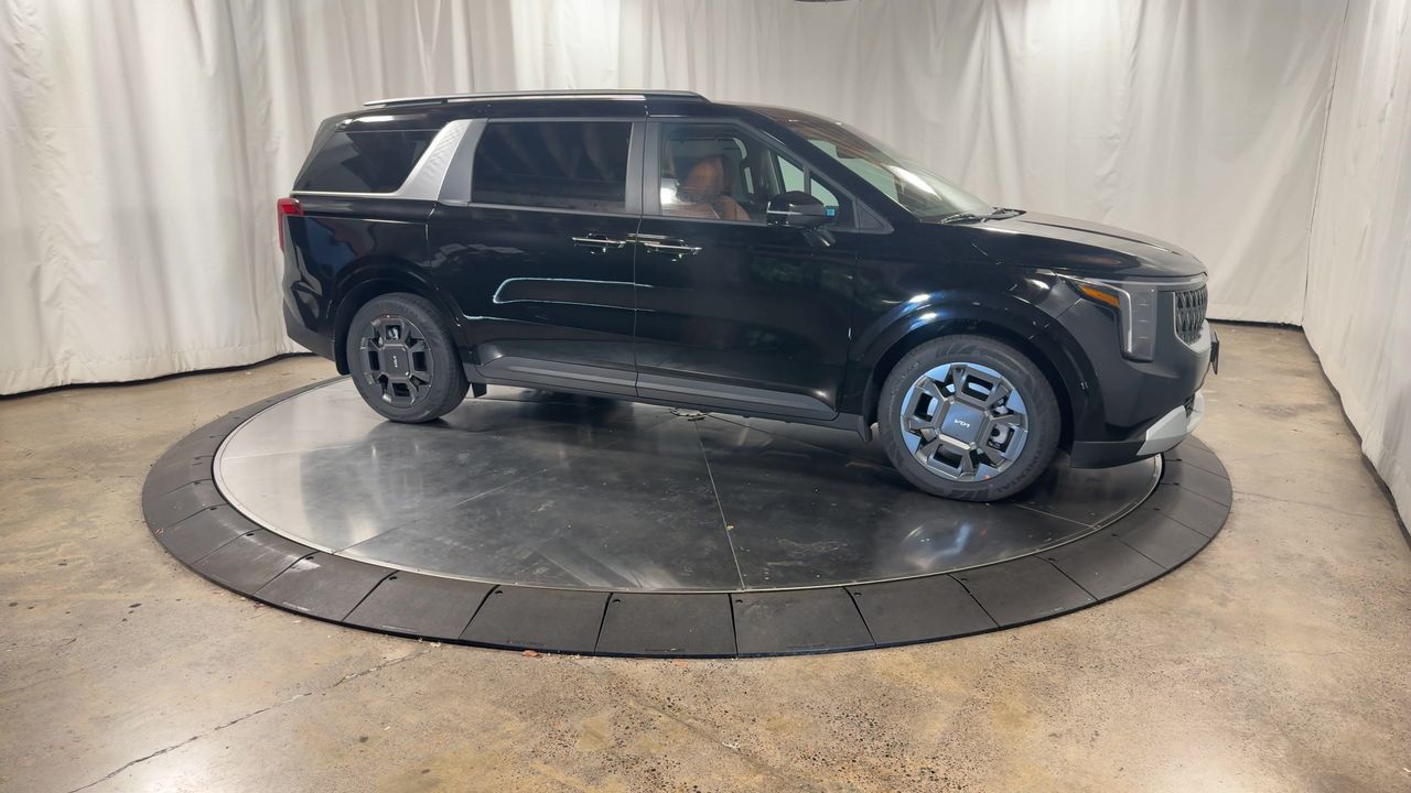 2026 Kia Carnival EX photo 3