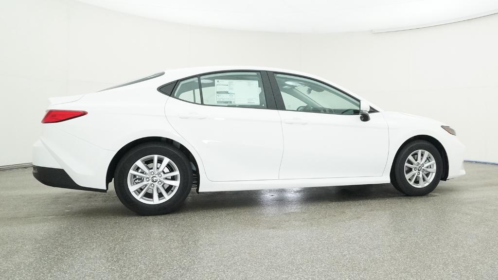 2026 Toyota Camry LE photo 23