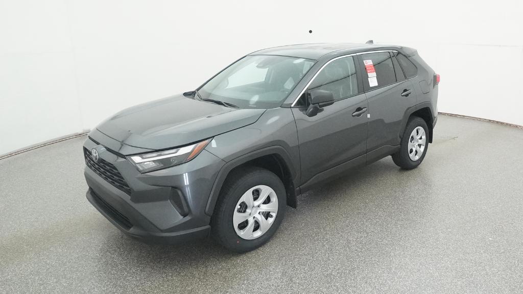 2025 Toyota RAV4 LE's photo