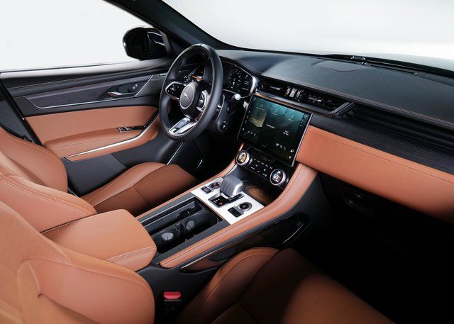 2025 Jaguar F-PACE R-Dynamic S photo 8