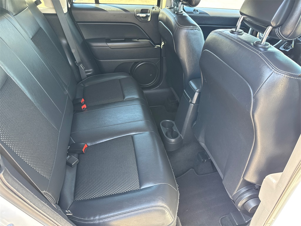 2015 Jeep Compass Altitude photo 18