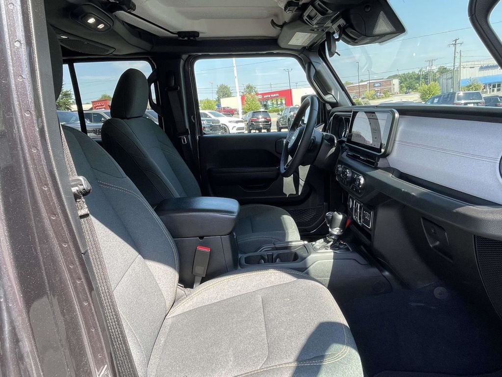 2024 Jeep Wrangler Sport S photo 14