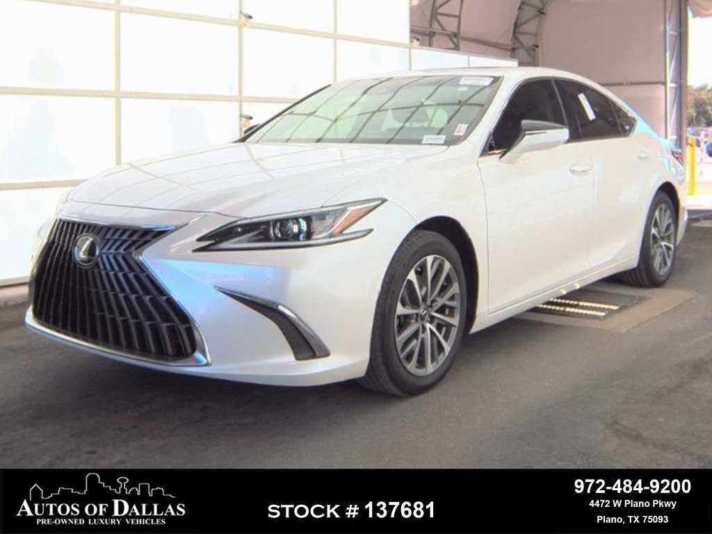 2022 Lexus ES 350's photo