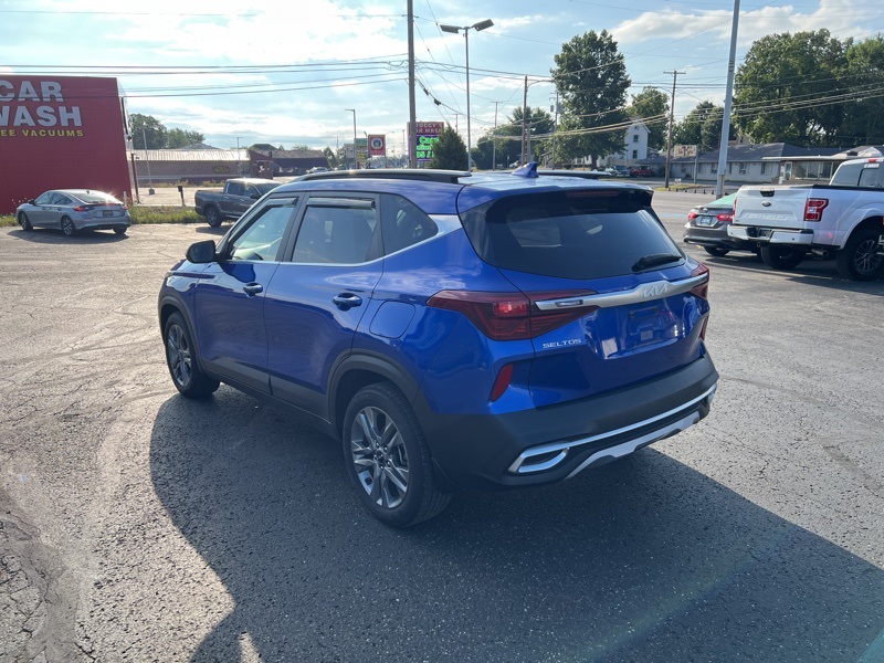 2023 Kia Seltos S photo 5