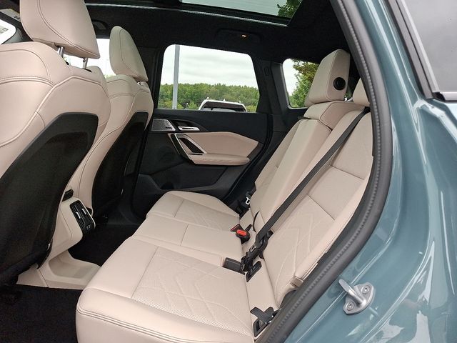 2025 Bmw X1 M35i photo 11
