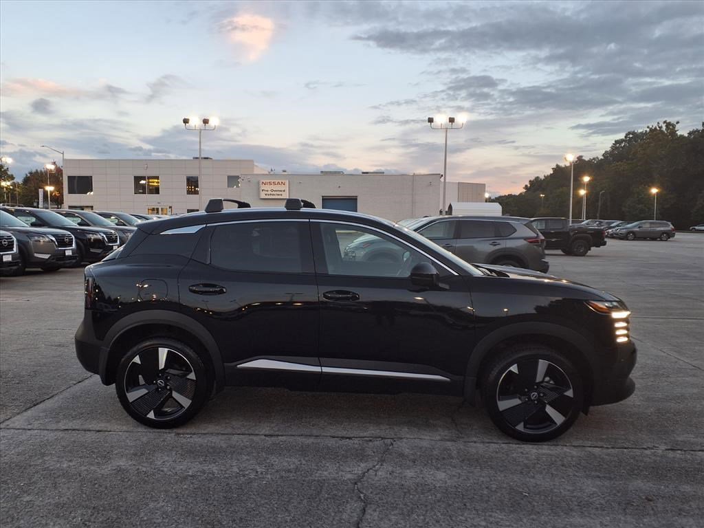 2026 Nissan Kicks SR photo 4