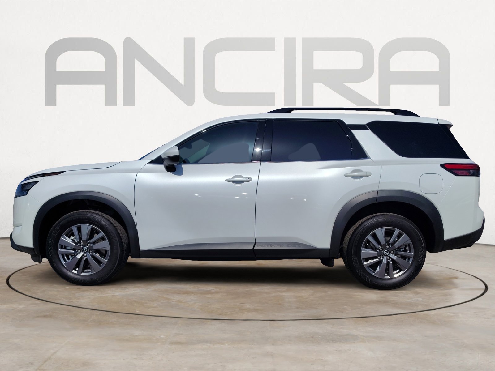 2025 Nissan Pathfinder SV photo 7