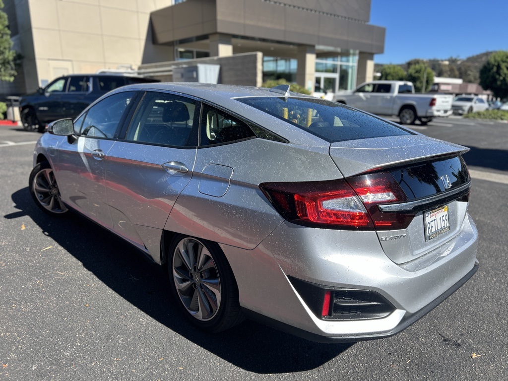 2018 Honda Clarity Plug-In Hybrid Touring photo 4