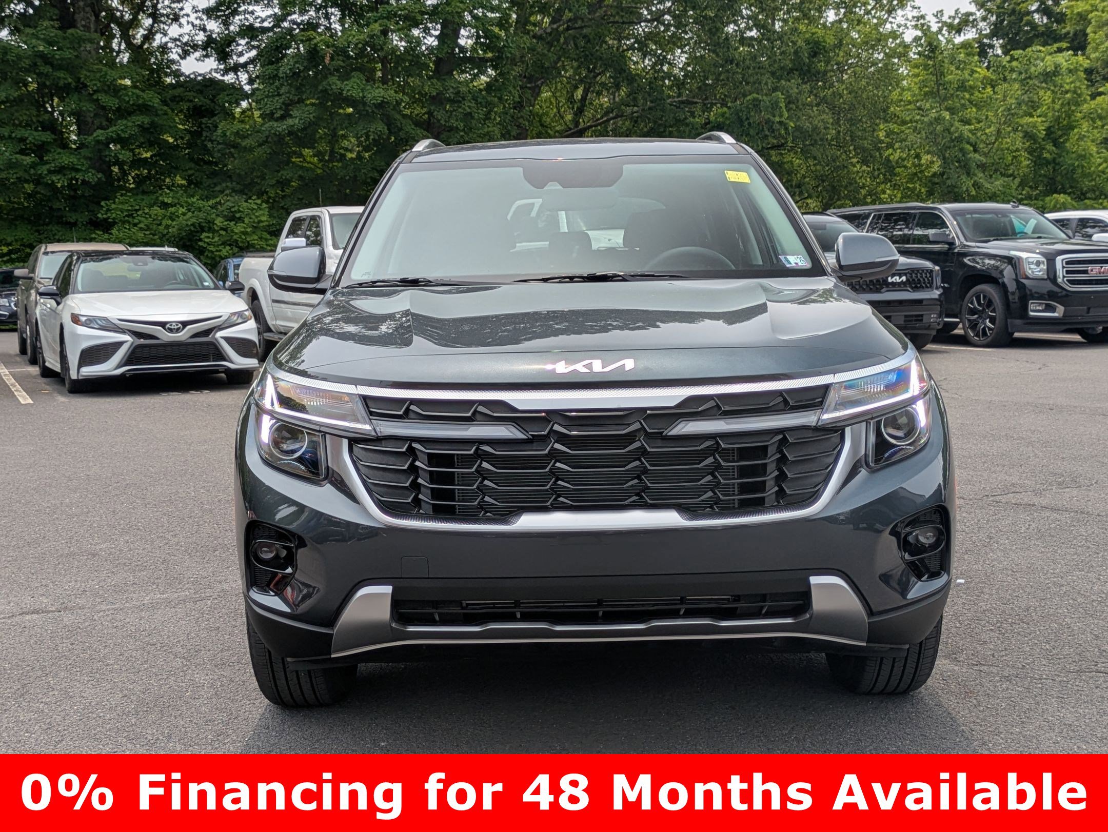 2025 Kia Seltos S photo 2