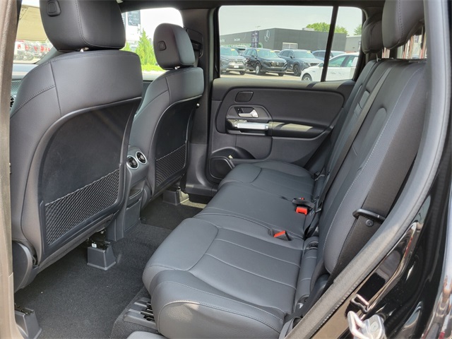 2025 Mercedes Benz GLB 250 4MATIC photo 15