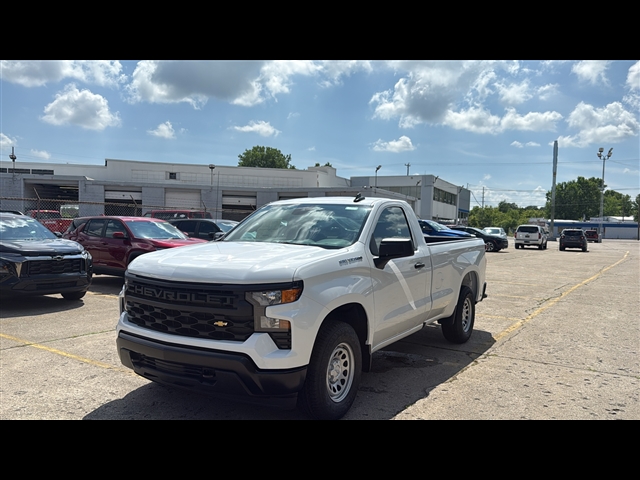 2025 Chevrolet Silverado 1500 photo 2