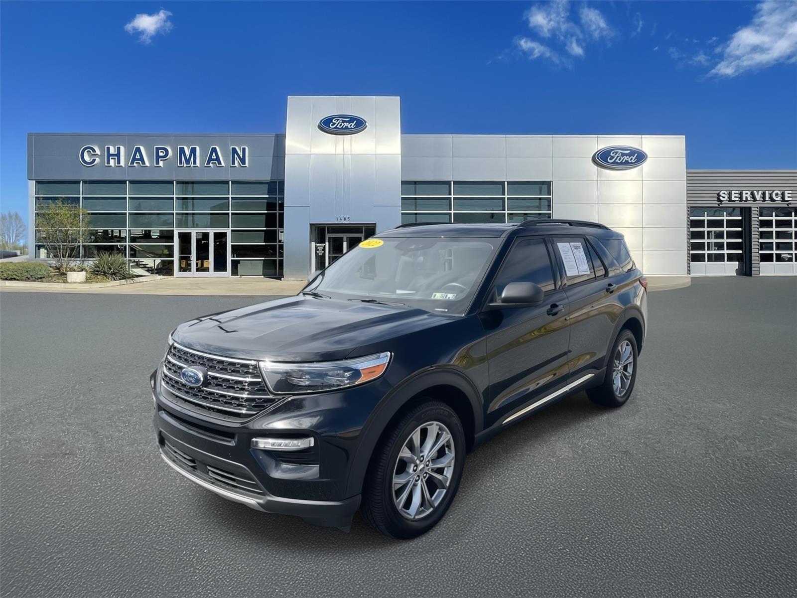 2023 Ford Explorer XLT photo 3