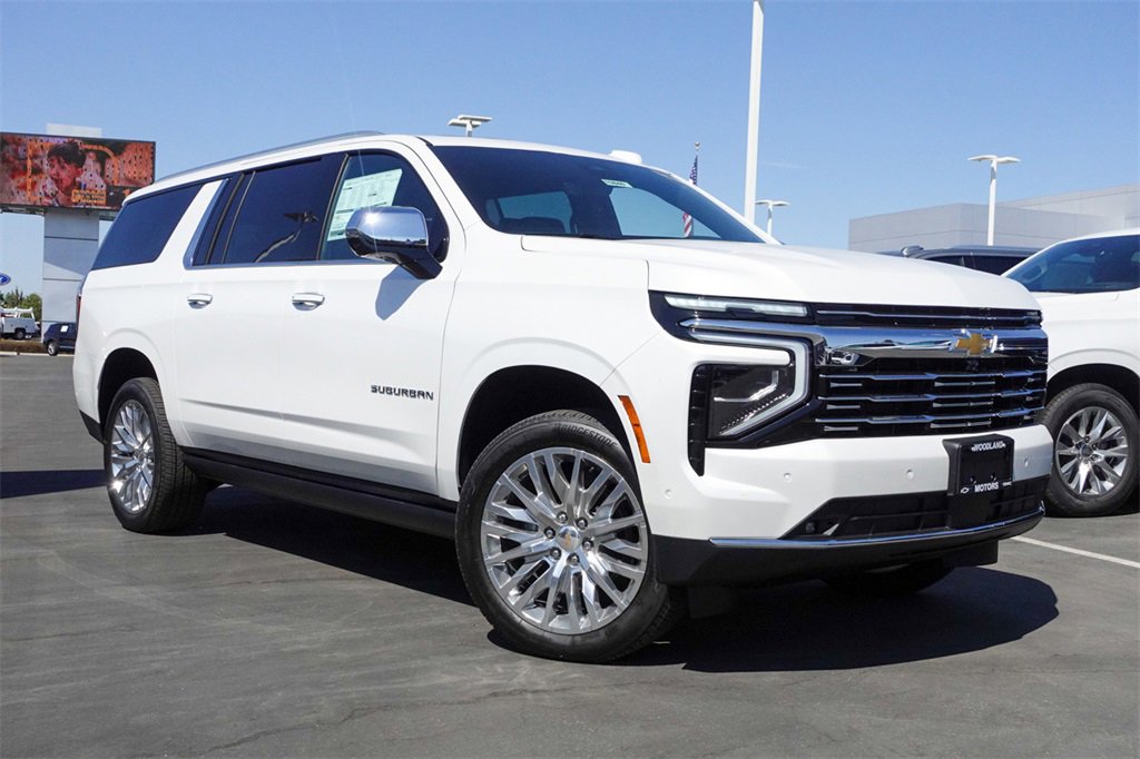 2025 Chevrolet Suburban Premier photo 2