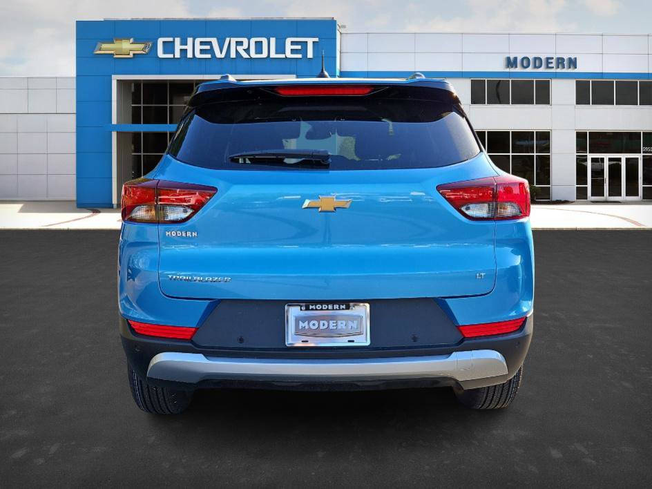 2025 Chevrolet Trailblazer LT photo 4