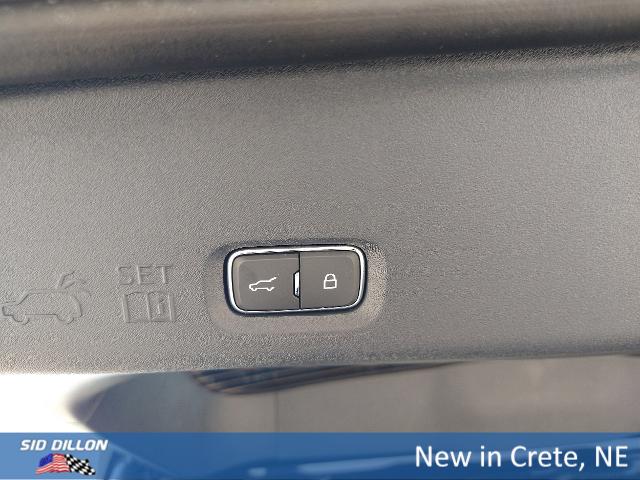 2025 Ford Expedition photo 11